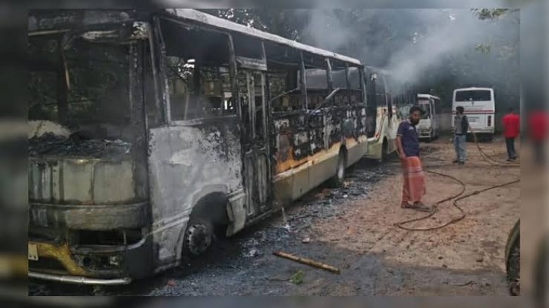 সিটি বিশ্ববিদ্যালয় বন্ধ ঘোষণা, হল ত্যাগের নির্দেশ