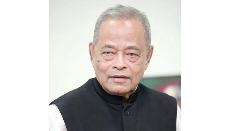 স্ত্রীসহ সাবেক স্বরাষ্ট্রমন্ত্রীর ৩৩ ব্যাংক হিসাব অবরুদ্ধ