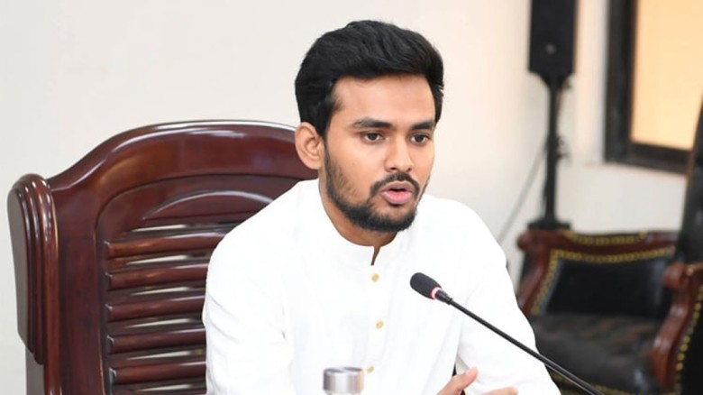 ঢাকা-১০ আসনে স্বতন্ত্র প্রার্থী হিসেবে লড়বেন আসিফ মাহমুদ