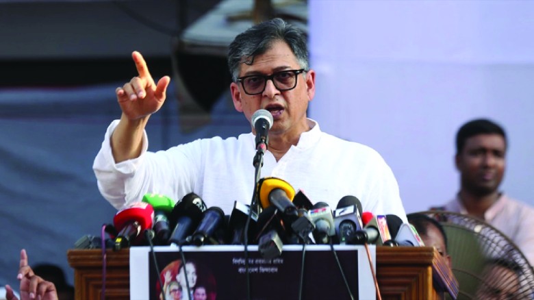 হাদির ওপর হামলা গণতান্ত্রিক প্রক্রিয়াকে বাধাগ্রস্তের সুপরিকল্পিত অপচেষ্টা: সালাহউদ্দিন