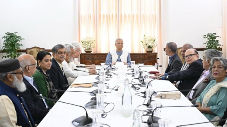 আলোর মুখ দেখছে না প্রধান উপদেষ্টার ‘মার্চিং অর্ডার’ বাস্তবায়নের নির্দেশ