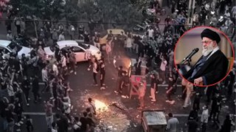 ইরানে বন্ধ ইন্টারনেট, বিক্ষোভকারীদের কঠোর হুঁশিয়ারি খামেনির