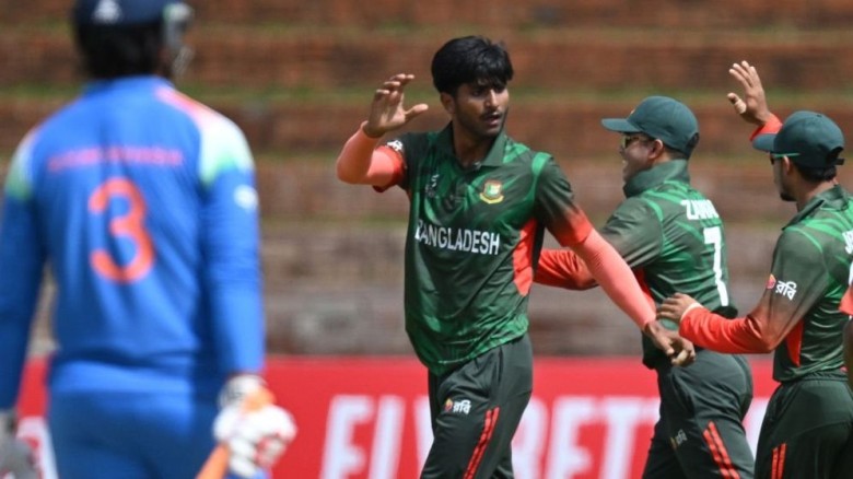 ভারতকে গুঁড়িয়ে দিল বাংলাদেশ