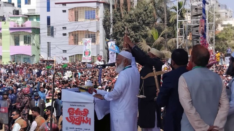 ‘মিসাইল মেরে আমাকে ধ্বংসের চেষ্টা চলছে’: নওগাঁয় ড. শফিকুর রহমান