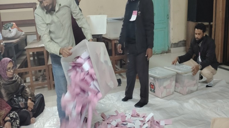 চুয়াডাঙ্গায় ভোট গ্রহণ শেষ: ৩৫৪ কেন্দ্রে চলছে গণনা