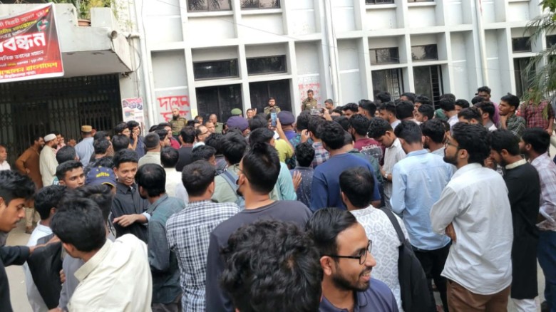 প্রক্টর পরিবর্তনকে কেন্দ্র করে গোবিপ্রবি ছাত্রদলের দুই গ্রুপের দফায় দফায় সংঘর্ষ