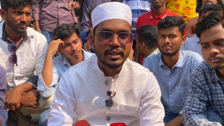 নোয়াখালীর হাতিয়ায় এমপি হান্নান মাসউদের গাড়িবহরে হামলা