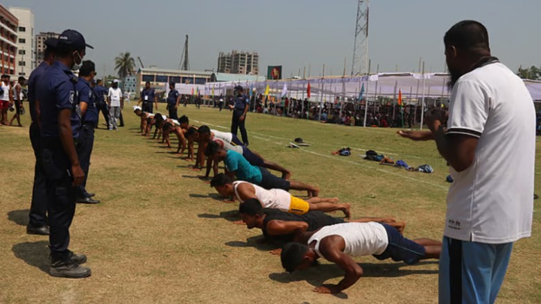 বাংলাদেশ পুলিশে ট্রেইনি রিক্রুট কনস্টেবল পদে নিয়োগ বিজ্ঞপ্তি: আবেদন শুরু ৫ মার্চ
