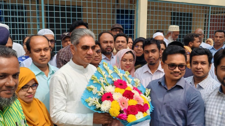 জনসেবার অঙ্গীকারে মাঠে নামলেন মুক্তাগাছার সংসদ সদস্য জাকির হোসেন বাবলু