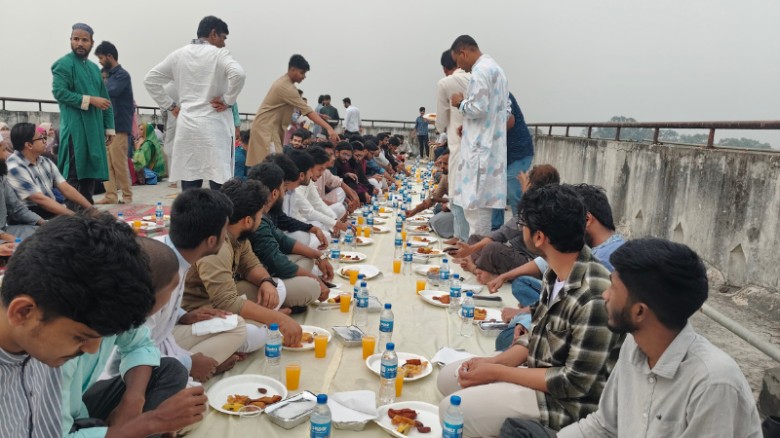 কুবির ইংরেজি বিভাগের ইফতার ও দোয়া মাহফিল অনুষ্ঠিত