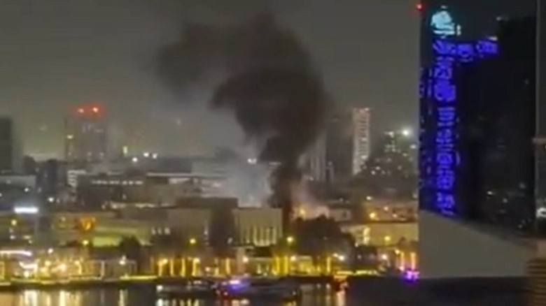 দুবাইয়ে মার্কিন দূতাবাসে ইরানের ক্ষেপণাস্ত্র হামলা