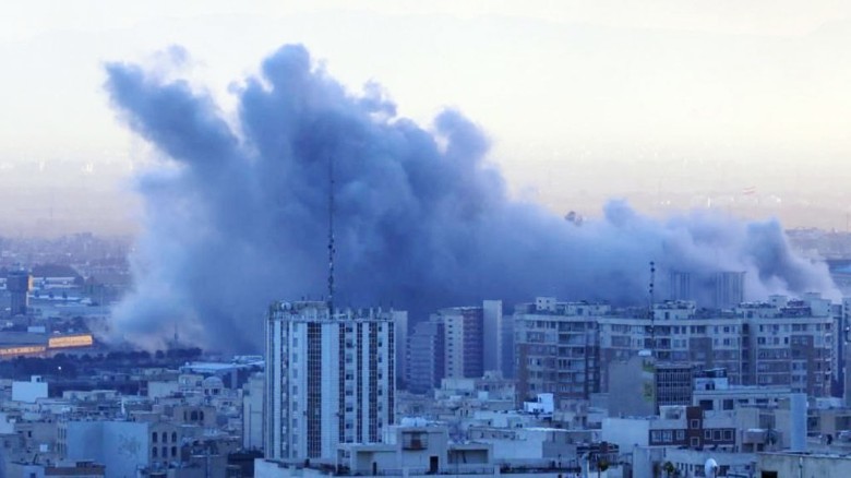 চার দিনে ইরানে নিহত ১ হাজারের বেশি বেসামরিক নাগরিক