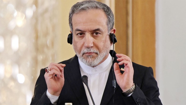 আলোচনা নয়, আমাদের হামলা অব্যাহত থাকবে: আরাগচি