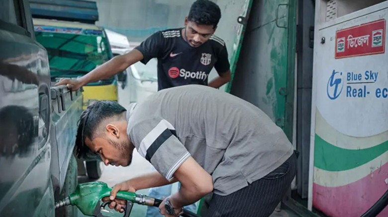 একদিনেই ৫ হাজার টন ডিজেল আসছে ভারত থেকে