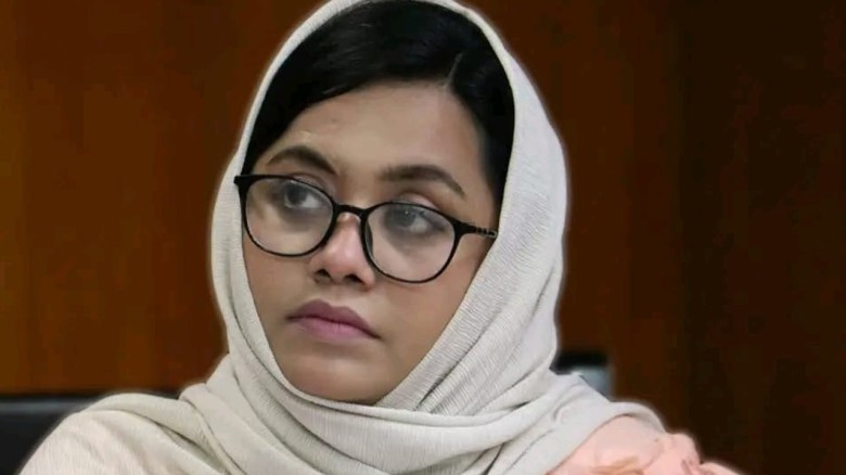 হাসনাত এমপি না হলে জনগণ জানতোই না সরকার খেজুর দেয়: মিতু