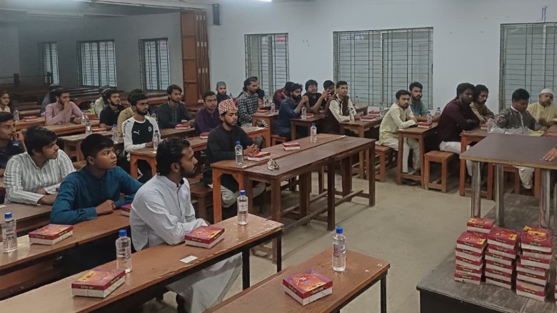 থ্যালাসেমিয়া রোগীদের কল্যাণে নওগাঁ ব্লাড সার্কেলের ইফতার