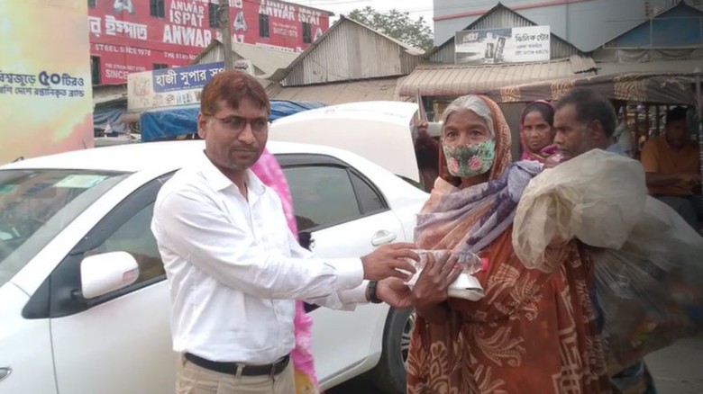 কালিহাতীতে যুবদল নেতার মাসব্যাপী ইফতার বিতরণ কর্মসূচি অব্যাহত