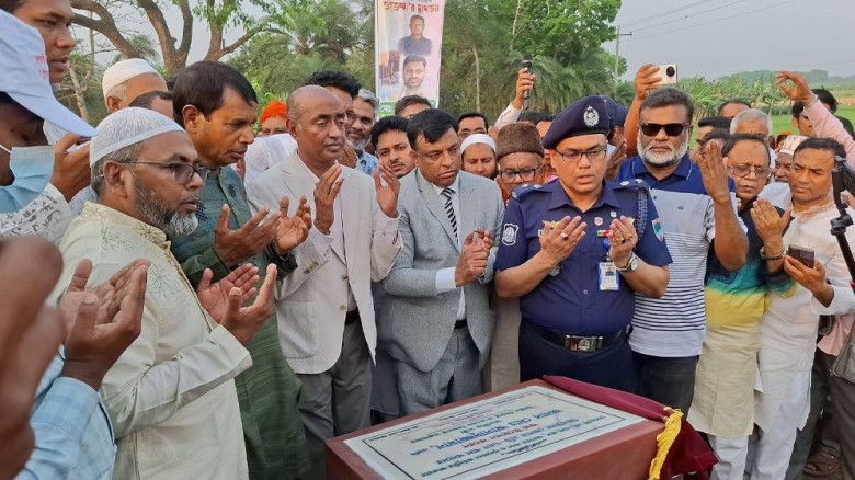 ‘জুলাই সনদ’ বাস্তবায়নে বদ্ধপরিকর সরকার: আইনমন্ত্রী