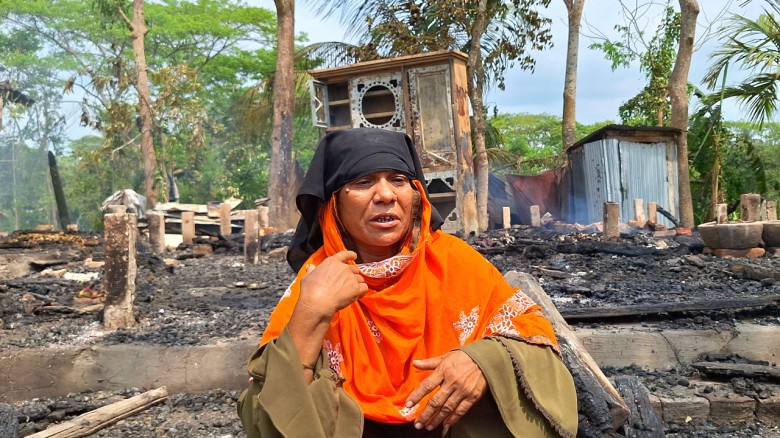 মাদকের টাকা না পেয়ে বিধবা মাকে বের করে ঘর পুড়িয়ে দিল ছেলে