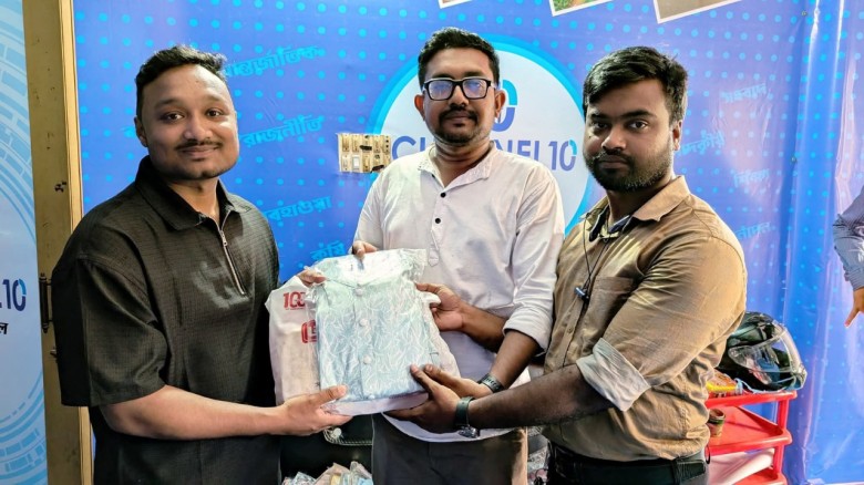 বগুড়া মাল্টিমিডিয়া রিপোর্টার্স ইউনিটির সদস্যদের মাঝে ঈদ উপহার বিতরণ