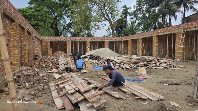 মোকামতলায় সমবায়ের জায়গা দখল করে মার্কেট নির্মাণের অভিযোগ