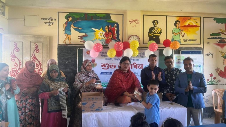 স্কুল ফিডিং কর্মসূচিতে বিশৃঙ্খলা, ময়মনসিংহে ৫ উপজেলার শিক্ষার্থীরা বঞ্চিত