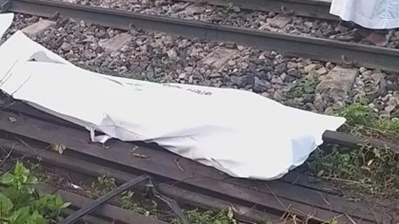 ঈশ্বরদীতে রেললাইনের পাশ থেকে অজ্ঞাত যুবকের লাশ উদ্ধার