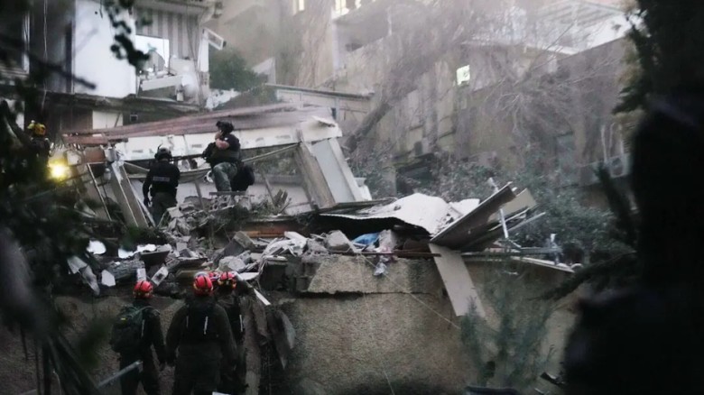 ইসরায়েলে ইরানি ক্ষেপণাস্ত্রের আঘাতে নিহত ২, নিখোঁজ ২