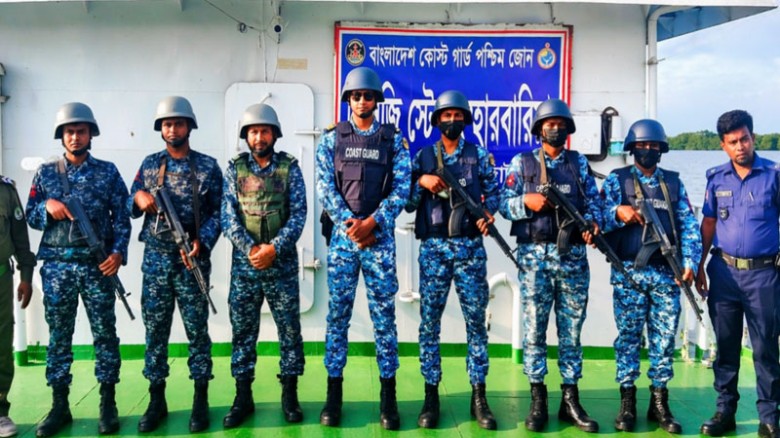 সুন্দরবনে দেড় বছরে ৬১ ডাকাত আটক