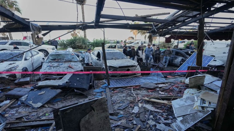 লেবাননে ইসরায়েলি হামলায় নিহত ১০