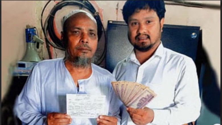 বিবেকের জয়: ৫০ বছর পর ট্রেনের ভাড়া পরিশোধ