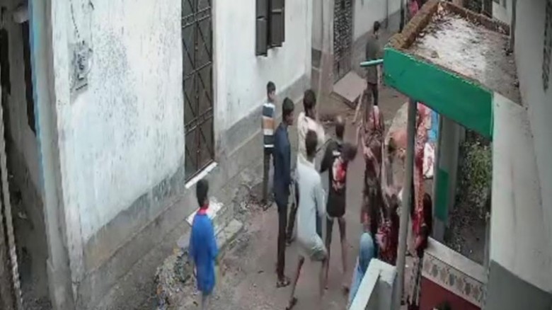 রায়পুরে কিশোর গ্যাংয়ের হামলায় আহত ১১