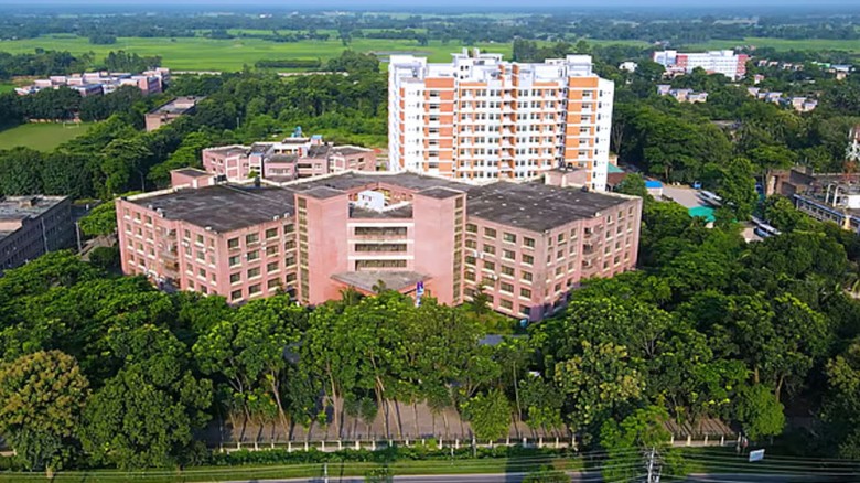 দুই দশক পেরিয়ে ২৫ বছরে পা দিল হাবিপ্রবি: দেশ-বিদেশে সাফল্যের জয়গান