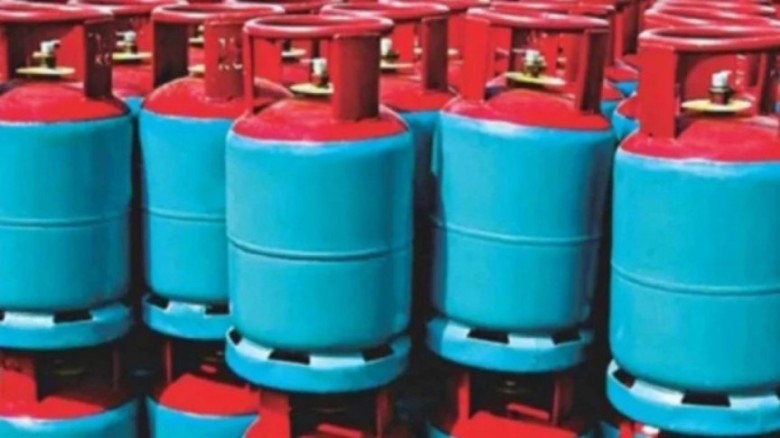 এক মাসে দ্বিতীয়বার বাড়ল এলপিজির দাম
