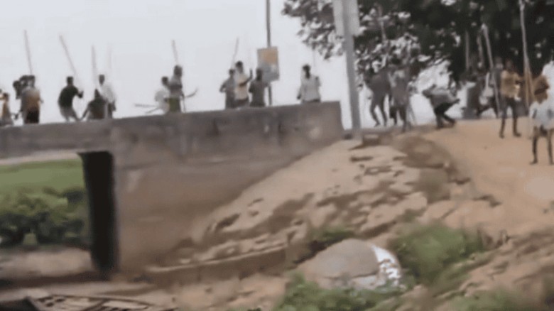 সিংড়ায় জমি নিয়ে সংঘর্ষে আহত ৩০