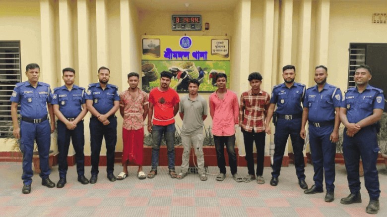 শ্রীমঙ্গলে সন্ত্রাসী রুয়েলসহ গ্রেফতার ২