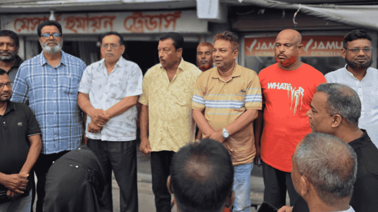 প্রধানমন্ত্রীর আগমন ঘিরে মণিরামপুর বিএনপির পথসভা