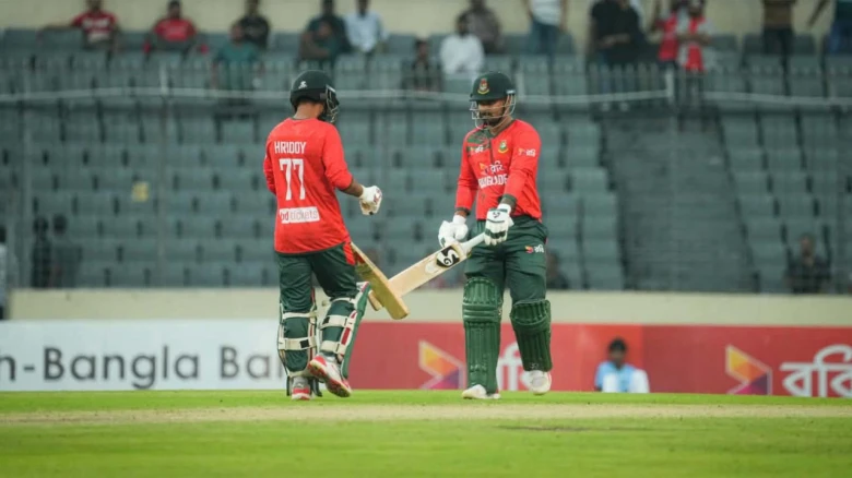 বৃষ্টিবিঘ্নিত ম্যাচে হারল বাংলাদেশ