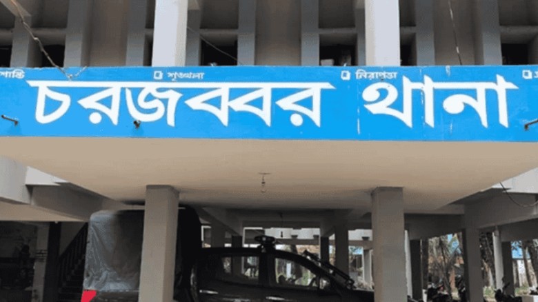 মায়ের সামনে ট্রাক চাপায় শিশু নিহত