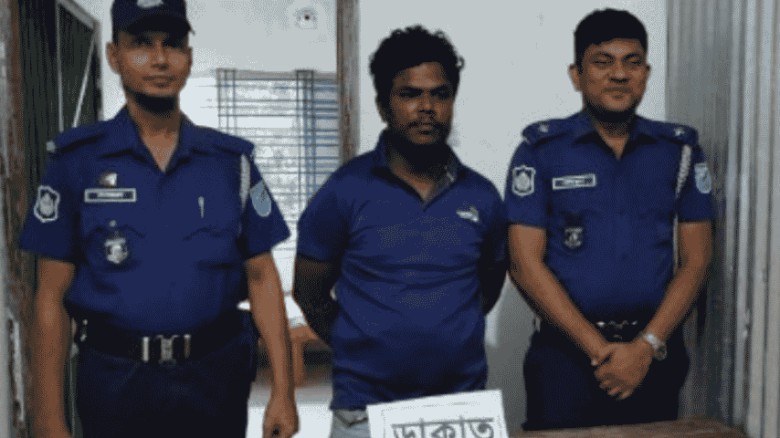 সোনারগাঁওয়ে ডাকাতির প্রস্তুতিকালে অস্ত্রসহ গ্রেফতার ১
