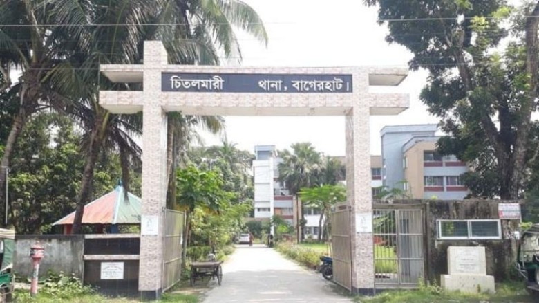 চিতলমারীতে দোকানিকে কুপিয়ে হত্যা