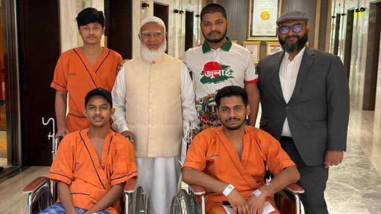 ব্যাংককে চিকিৎসাধীন জুলাই যোদ্ধাদের দেখতে গেলেন জামায়াত আমির