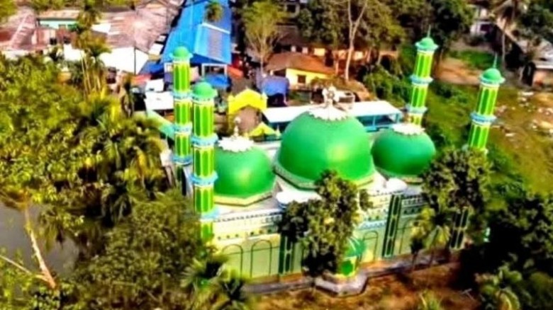ঐতিহ্যের প্রতীক কমলগঞ্জের কেরামত আলী মসজিদ