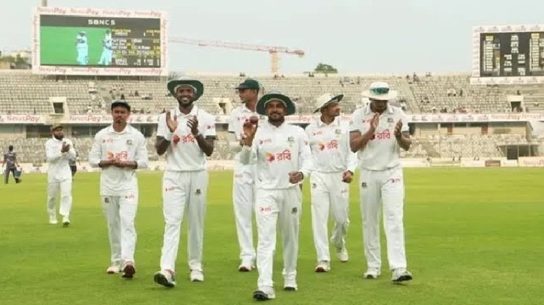 মিরপুর টেস্ট: ৩৮৬ রানে অলআউট পাকিস্তান, ৩৪ রানের লিডে বাংলাদেশ