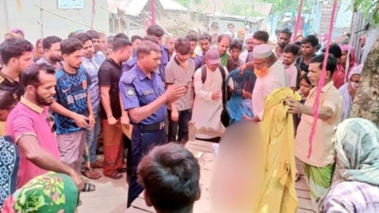 ইজিবাইকের ধাক্কায় প্রাণ গেল শিশুর