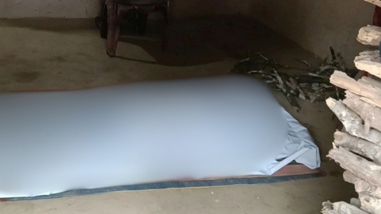 পরকীয়া প্রেমিকের প্রতারণা, চা শ্রমিকের আত্মহত্যা