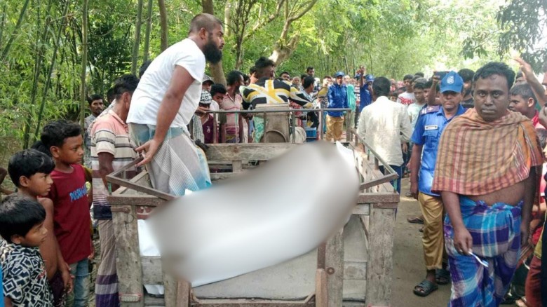হাসপাতাল চত্বরের গাছে ঝুলছিল যুবকের লাশ