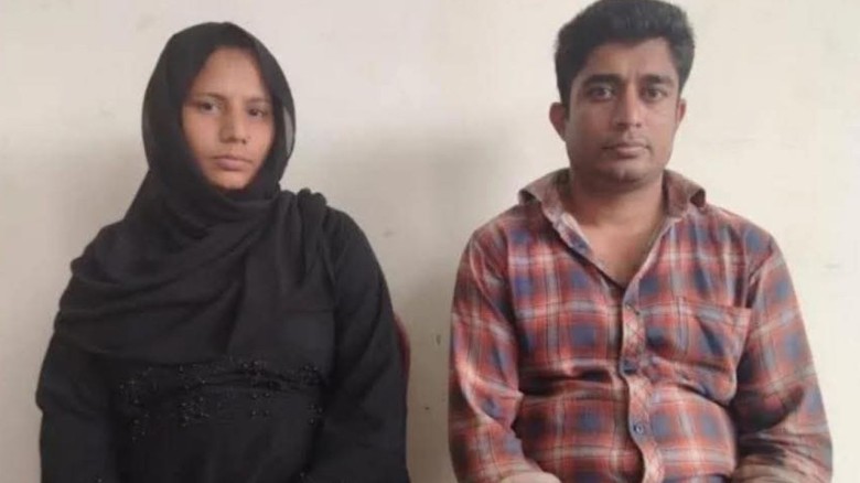 সীমান্তে অনুপ্রবেশকালে স্বামী-স্ত্রী আটক