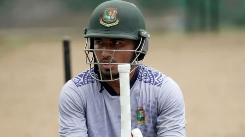 অস্ট্রেলিয়া সিরিজে বাদ পড়তে পারেন আফিফ, ফিরছেন মোসাদ্দেক