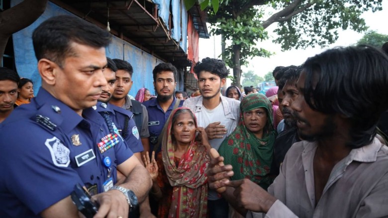 সীতাকুণ্ডে মহাসড়ক অবরোধের চেষ্টা নস্যাৎ